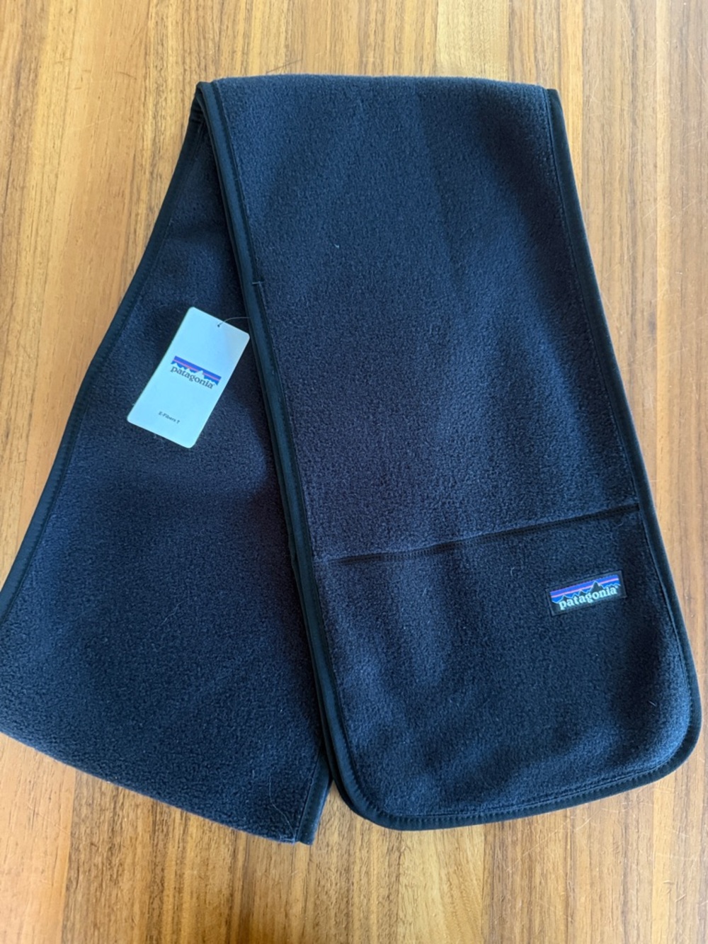 New with tags  Patagonia Black Fleece Synchilla scarf